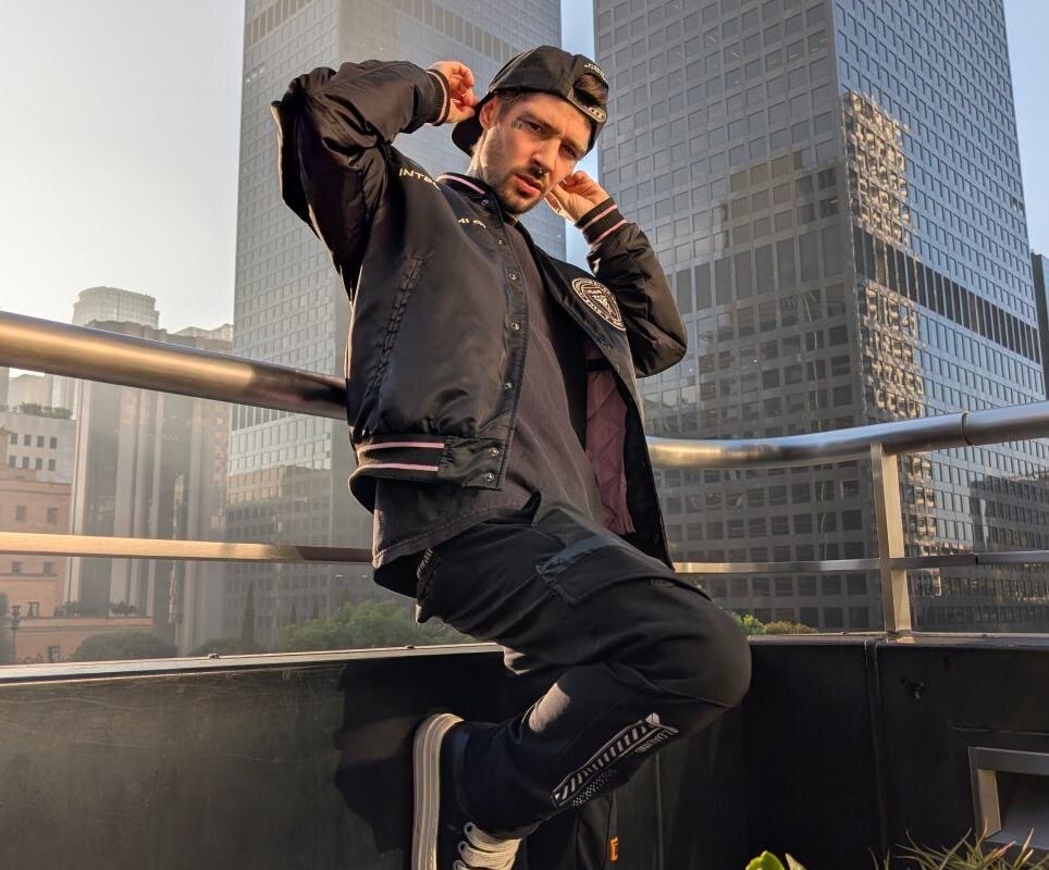 Liam Horne Releases "Again" Music Video