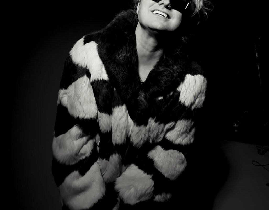 Jett Rebel signs european deal with EAT MUSIC