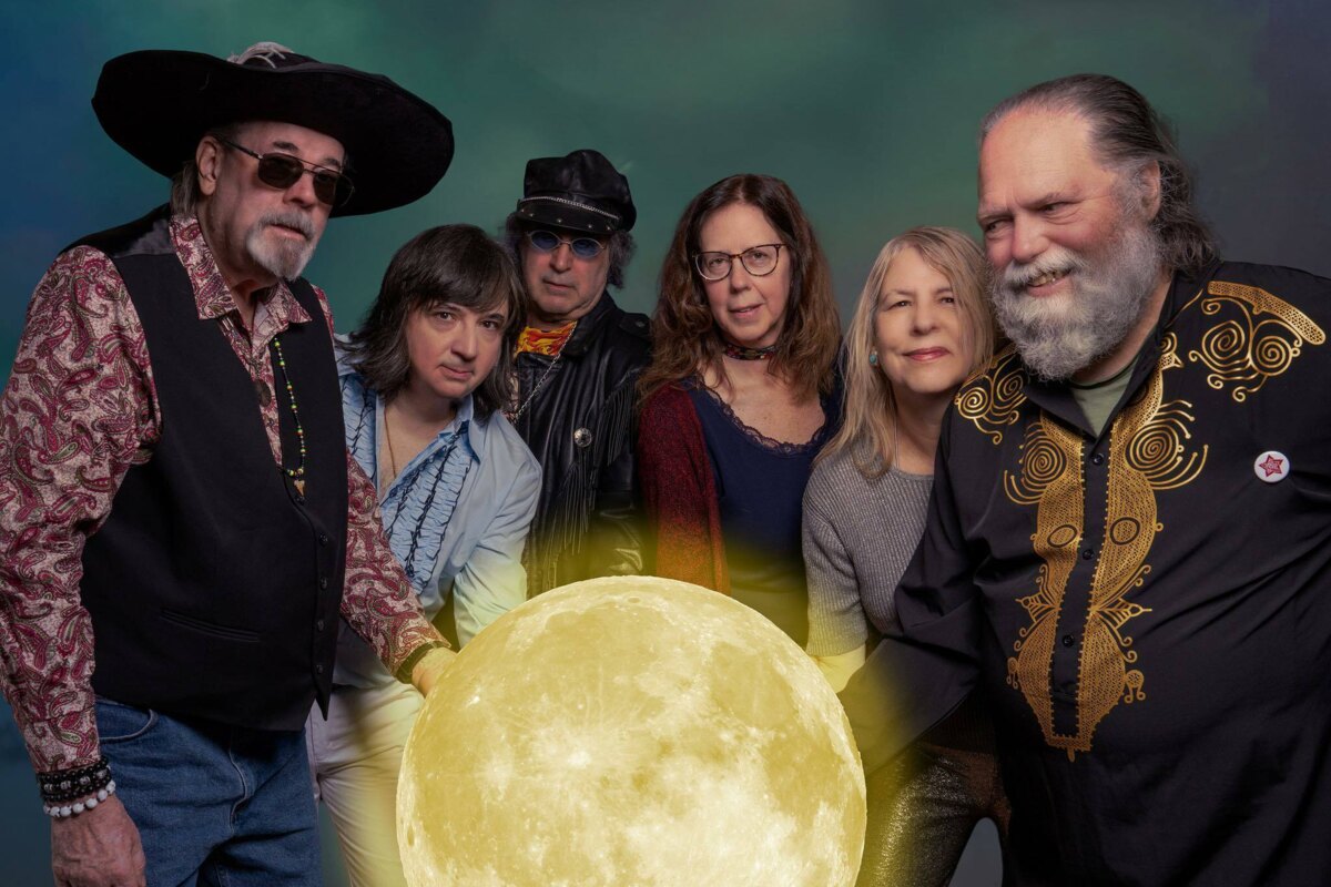 US Rock Veterans Mad Painter Announce New Album "Island Poetry"