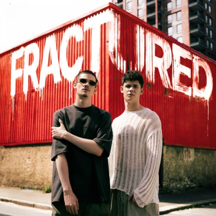 Max & Harvey's new single 'Fractured' out now
