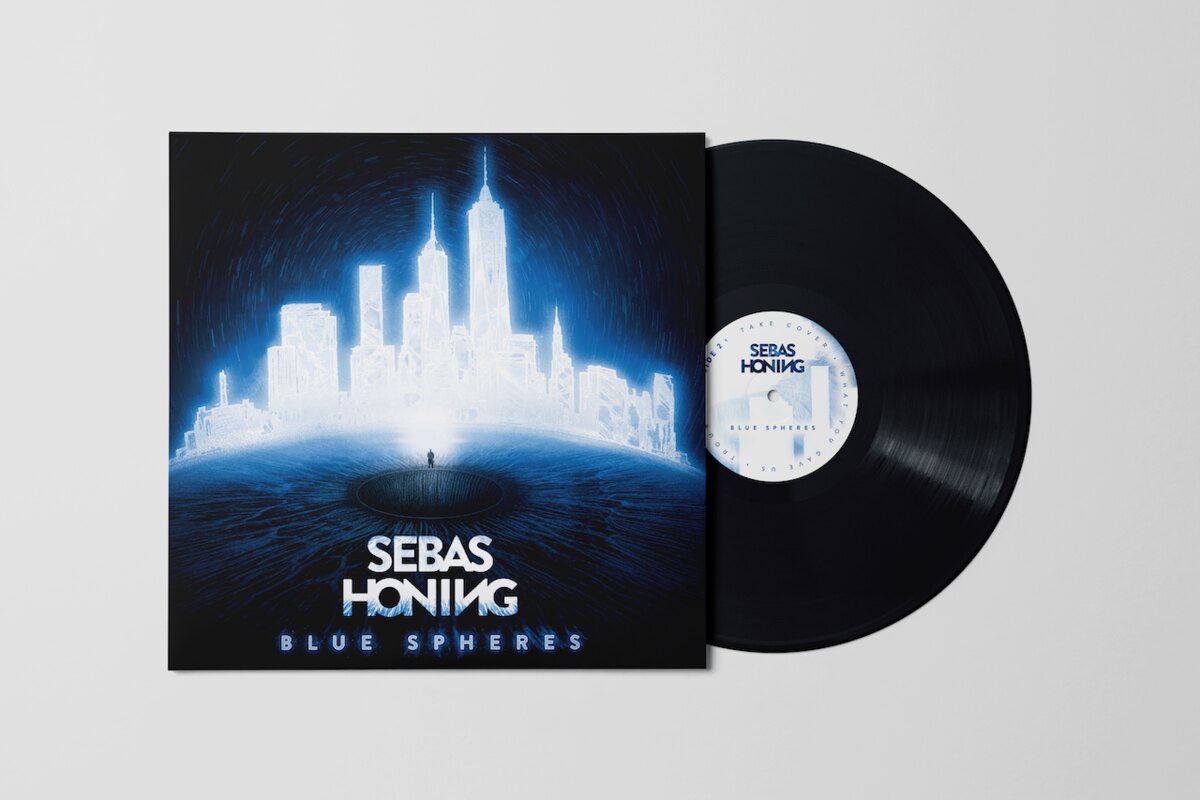 Sebas Honing kondigt filmisch prog-metal dubbel-LP BLUE SPHERES en nieuwe single aan