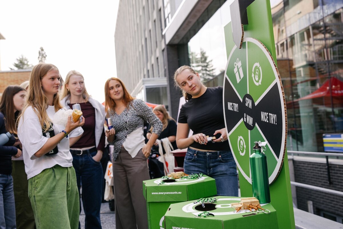 Every Can Counts trekt langs 10 Gentse campussen om studenten bewust te maken van de kracht van blikrecyclage.