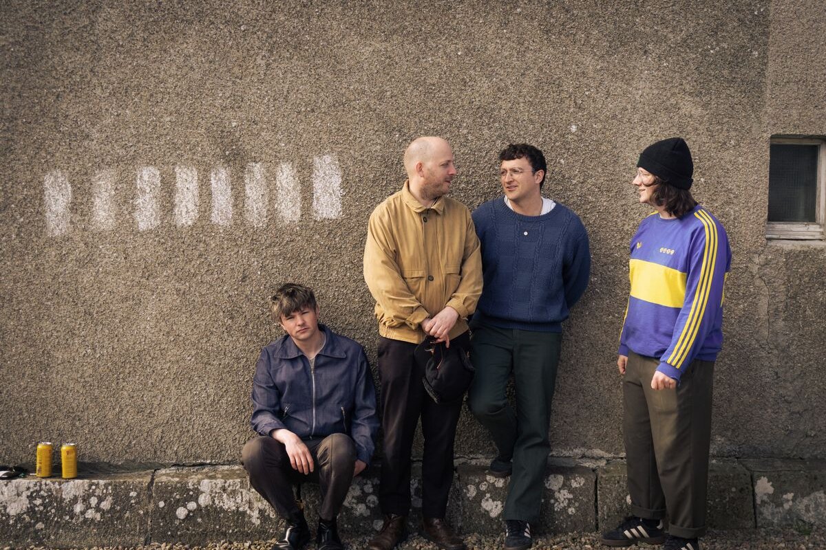 Neon Waltz hit the bullseye with the lo-fi rock of 'Winner'