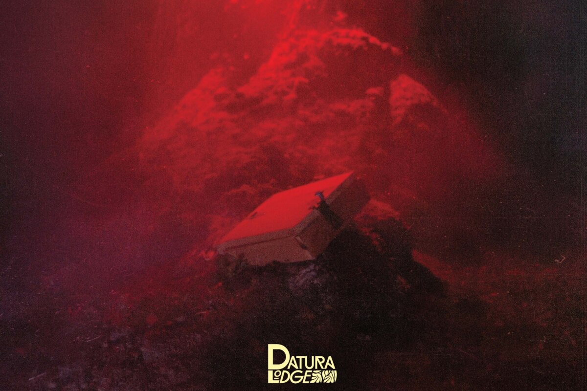 Progressive Rock Duo Datura Lodge  Present A Psychological Thriller In Horror Inspired Video For "Hole"
