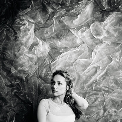 Single out now Agnes Obel "The Meaning of Flowers"
