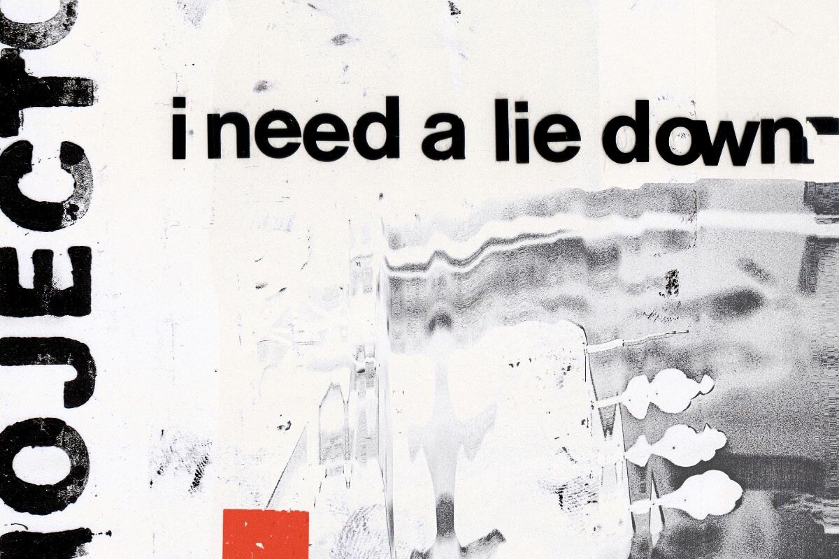 Brighton’s Projector Return With New Single ‘I Need A Lie Down’ Out Now via Alcopop! Records / Exclusive 7” via MOWNO