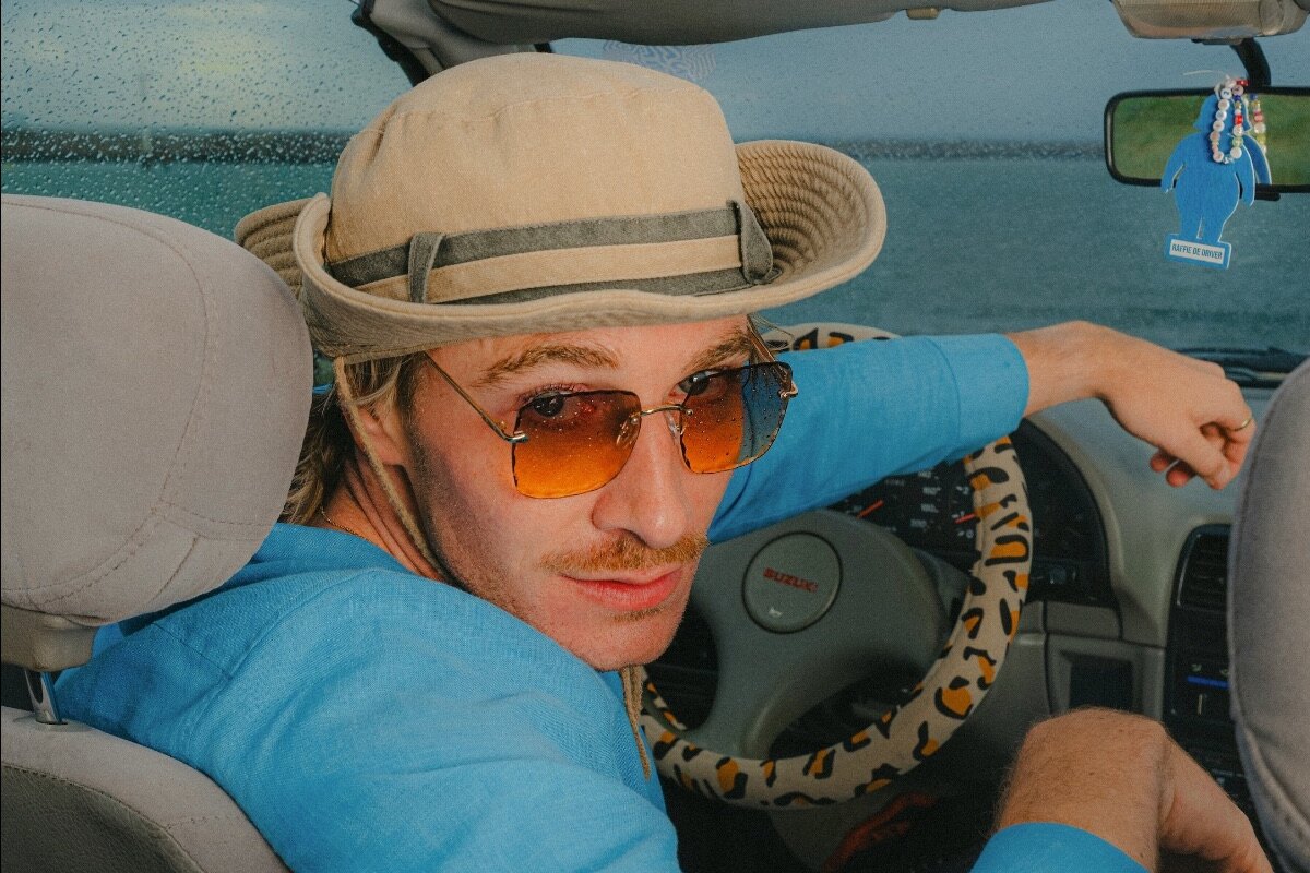 Van chauffeur naar festivalpodia: Raffie de Driver brengt nieuwe single 'Dik In Orde' uit