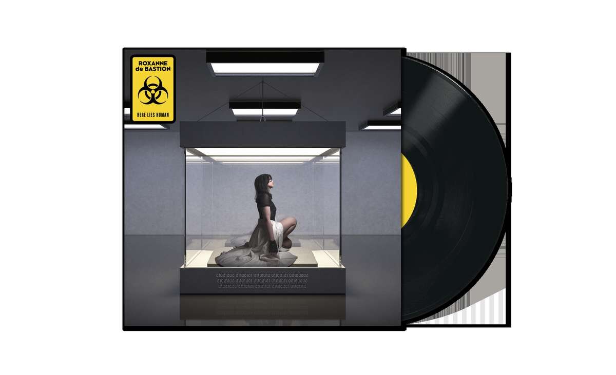 Roxanne de Bastion is the 'Apocalypse Queen' - NEW ALBUM & UK TOUR announced!