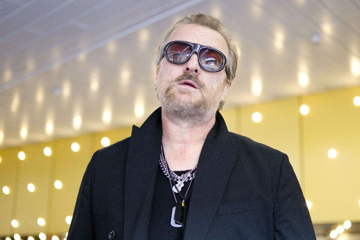 Doves' Jez Williams announces debut album and live dates with HOLLOW MAN