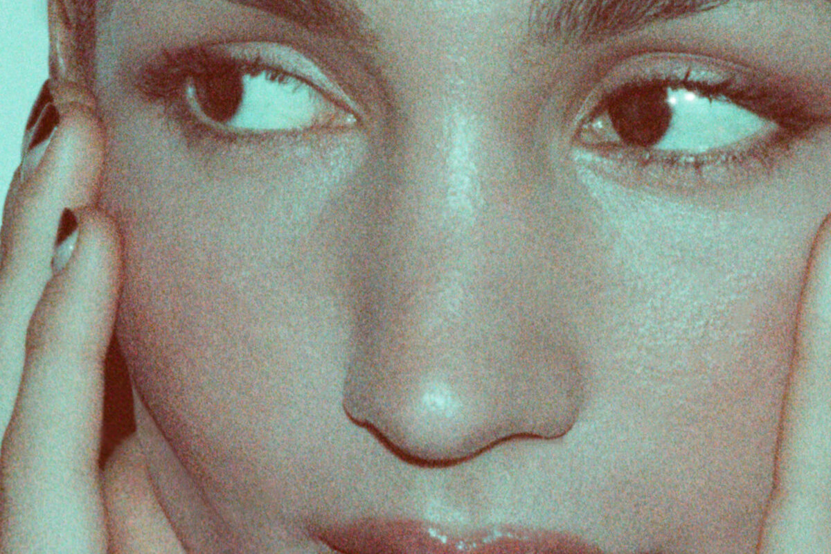 Grammy award-winning artist Emily Bear returns with “God Forbid a Girl Gets Used to This”