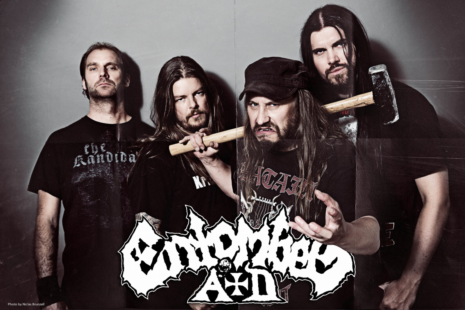 Deathmetal zwaargewichten Entombed A.D. en Grave naar 013