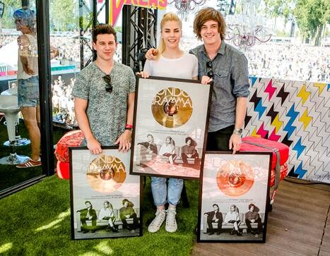 London Grammar ontving op Rock Werchter gouden plaat voor 'If You Wait'