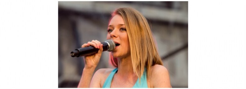 Maartje Van Neygen special guest bij concert Jo Vally