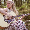 Pure Joyce maakt cover van Blue