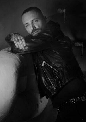 Nicke Borg Homeland releases "Ruins of A Riot"