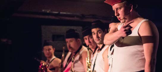 Wandelorkest Die Verdammte Spielerei gaat zitten