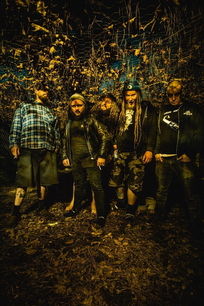 King Parrot premiere new video "Home Is Where The Gutter Is"