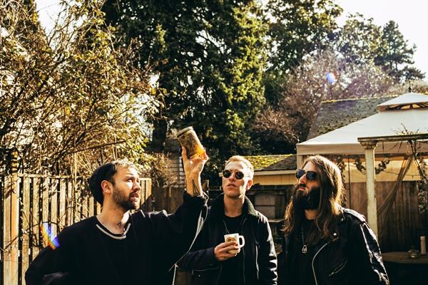 Unknown Mortal Orchestra, Andy Stott, BRNS, Tourist LeMC komen naar Boomtown