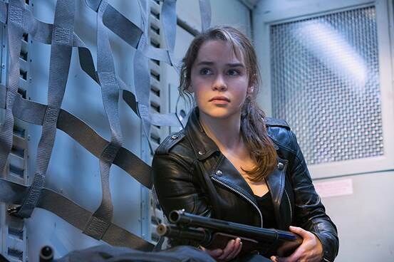 Tien redenen om van Emilia Clarke te houden