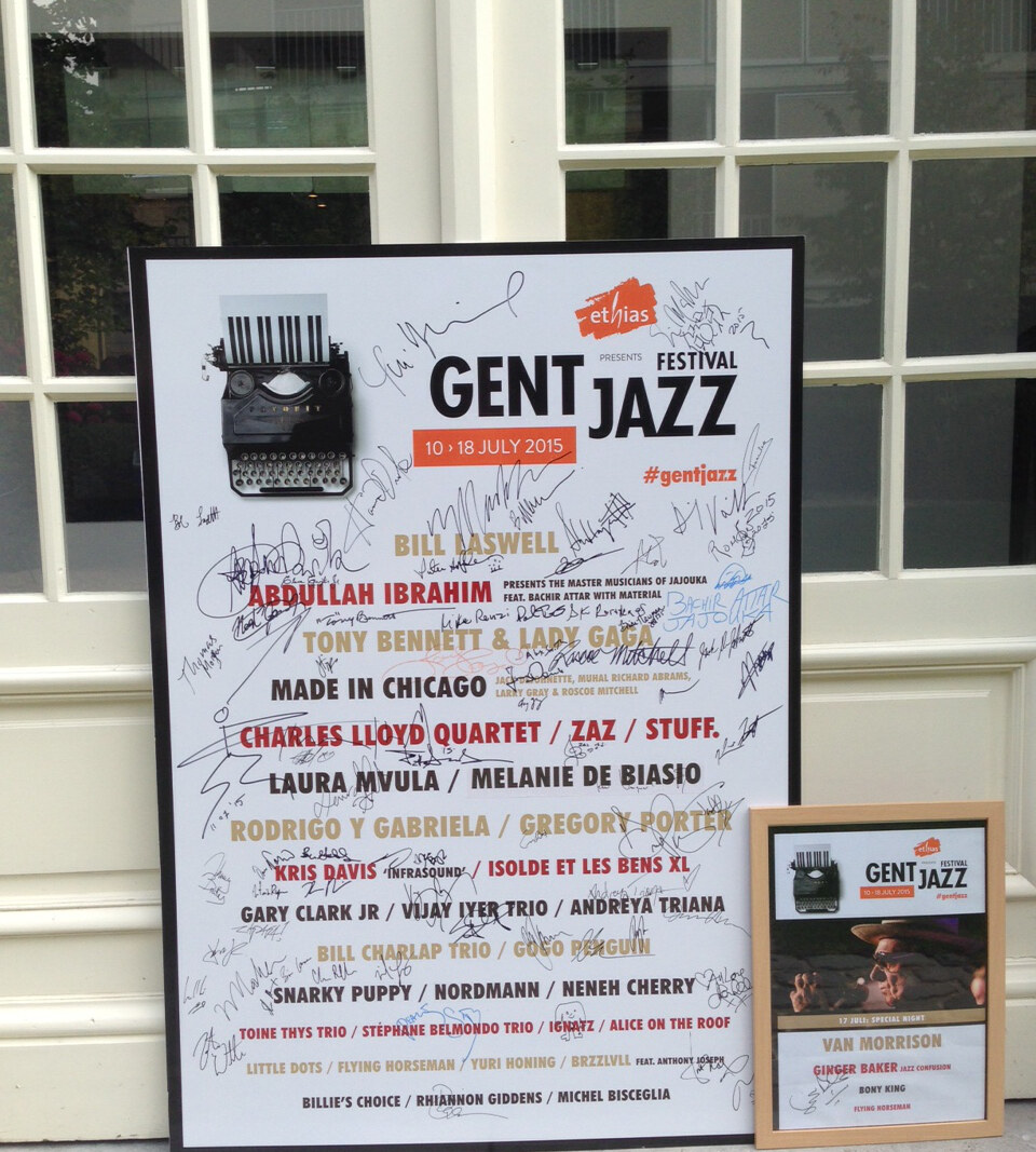 Haal een unieke gesigneerde artiestenaffiche van Gent Jazz Festival in huis!