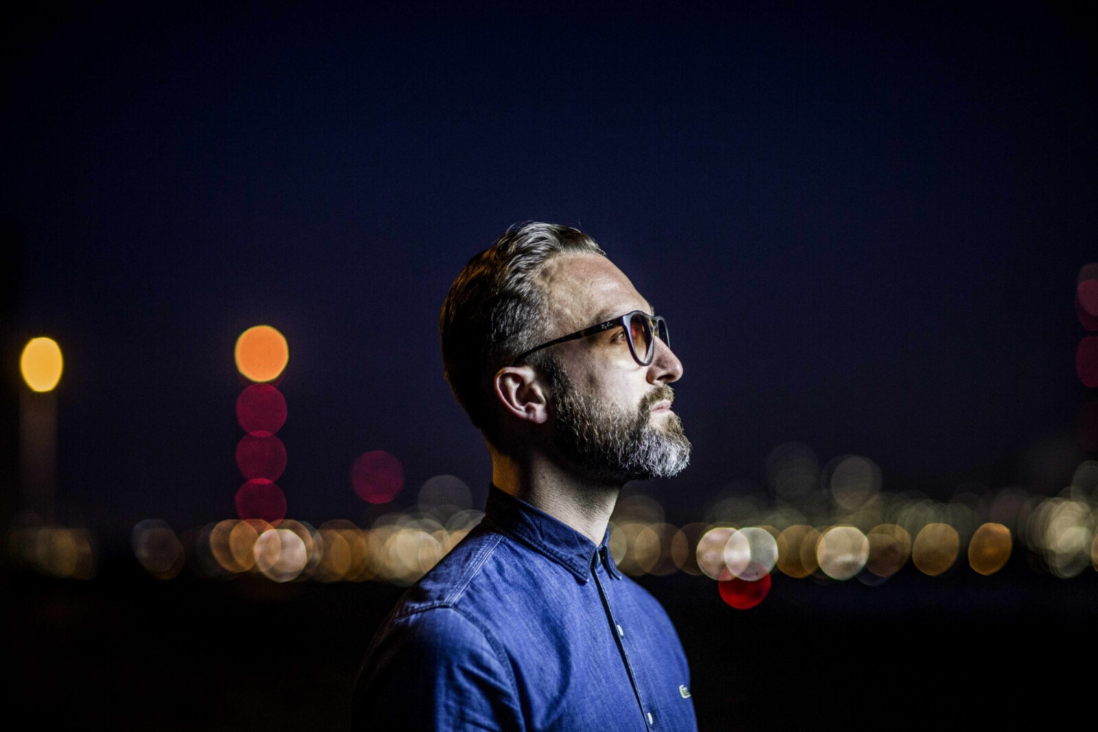 Merdan Taplak presenteert nieuwe videoclip 'Gravity'