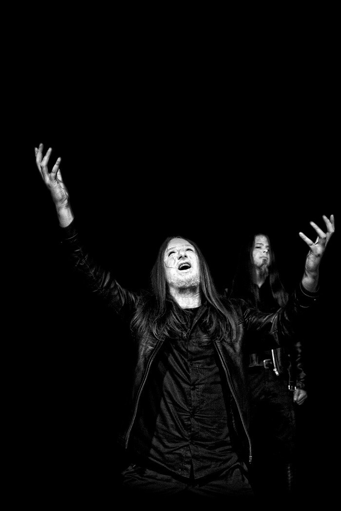 VI premiere new song via CVLT Nation