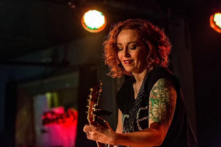 Akoestisch feestje met Anneke Van Giersbergen in De Verlichte Geest