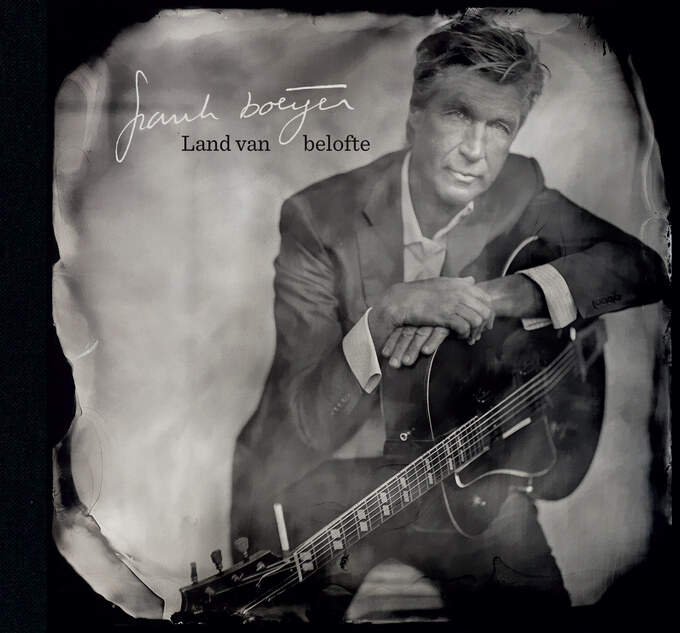 Frank Boeijen stelt nieuw album "Land van Belofte" voor