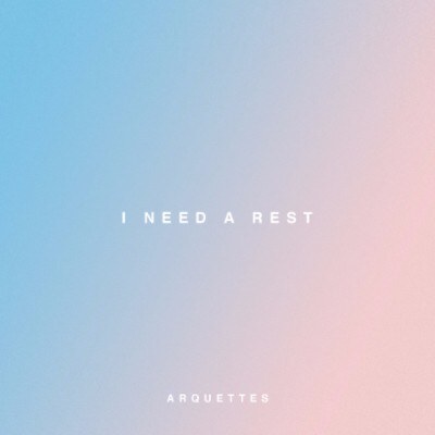 Arquettes stelt nieuwe single "I Need a Rest" voor