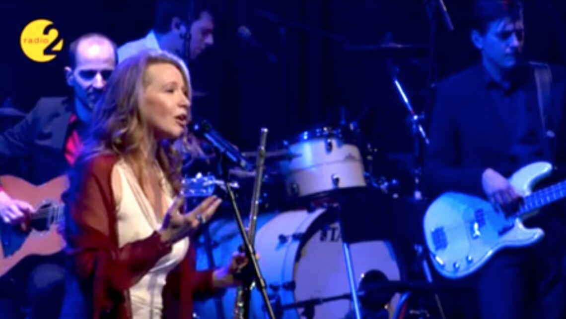 Micheline Van Hautem in een virtueel duet met chansonnier Zjef Vanuytsel