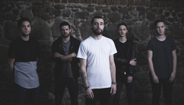 Novelists premiere 'Souvenirs' music video!