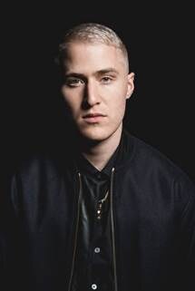 Mike Posner premieres new "I took al pill in Ibiza" video