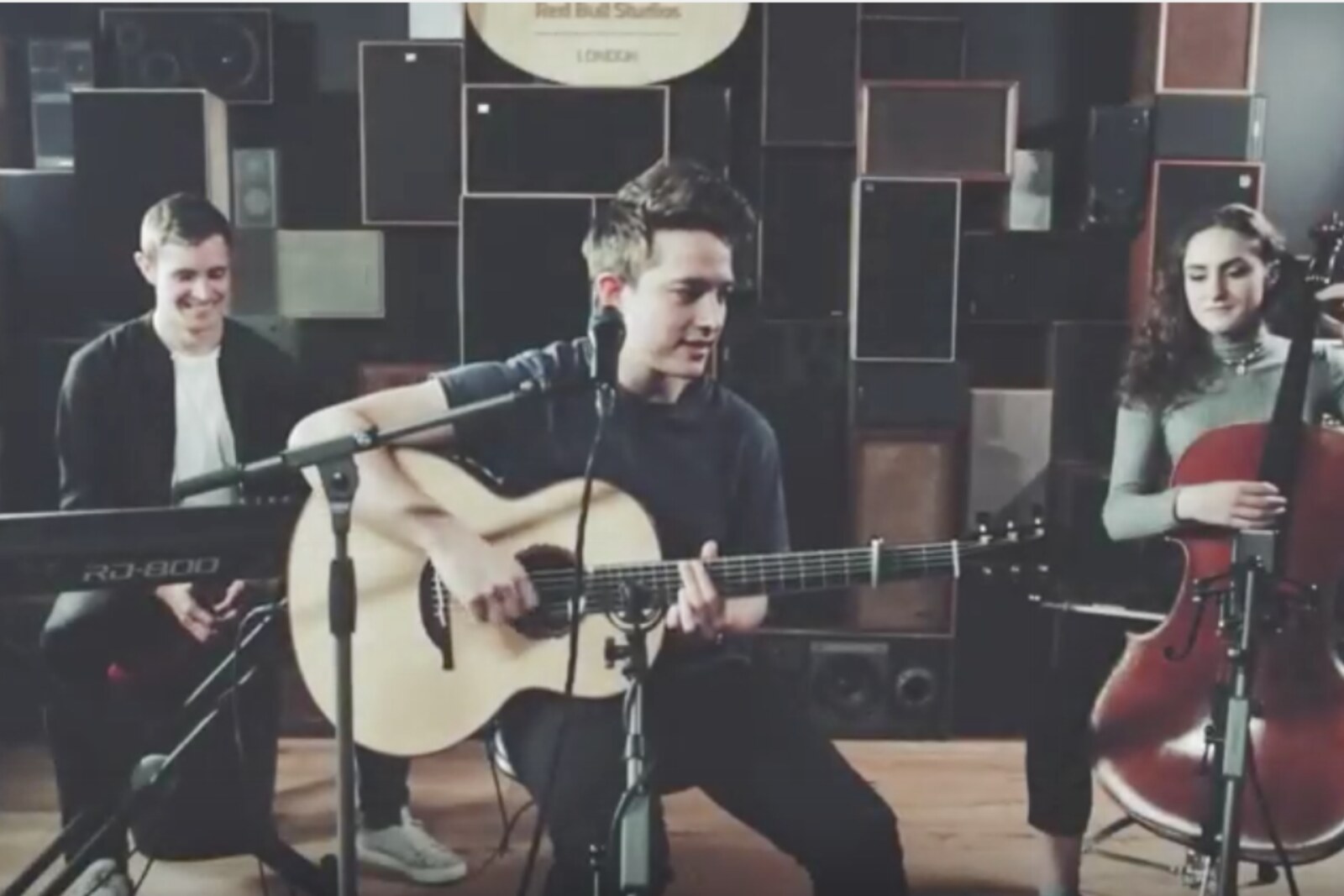 Kidnap Kid Releases Acoustic Session Video For Moments ​Ft. Leo Stannard (EM Sessions)