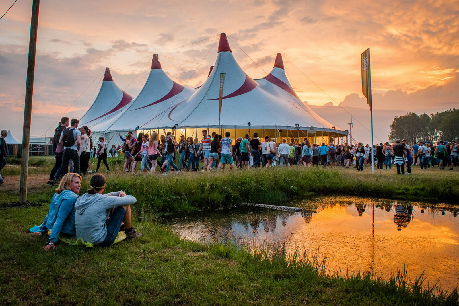 Sander van Doorn, Sue The Night, Sam Feldt en 10 andere namen voor Indian Summer