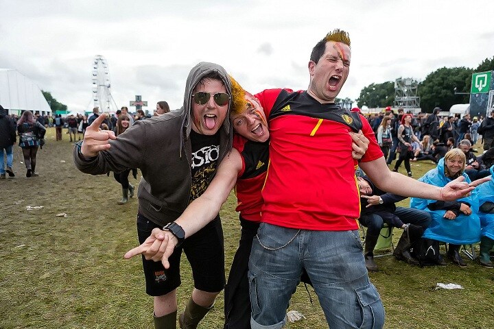 Belgen vieren voetbalwinst op Graspop Metal Meeting!