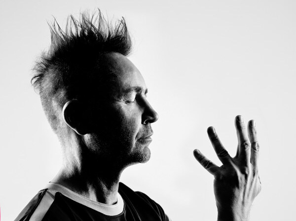 Nigel Kennedy met The New Four Seasons op vrijdag 7 april in Stadsschouwburg Antwerpen