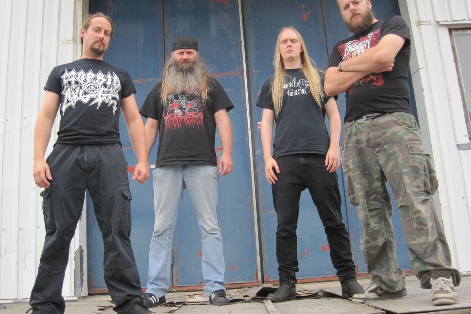 Deranged share rough mix of new track (video)