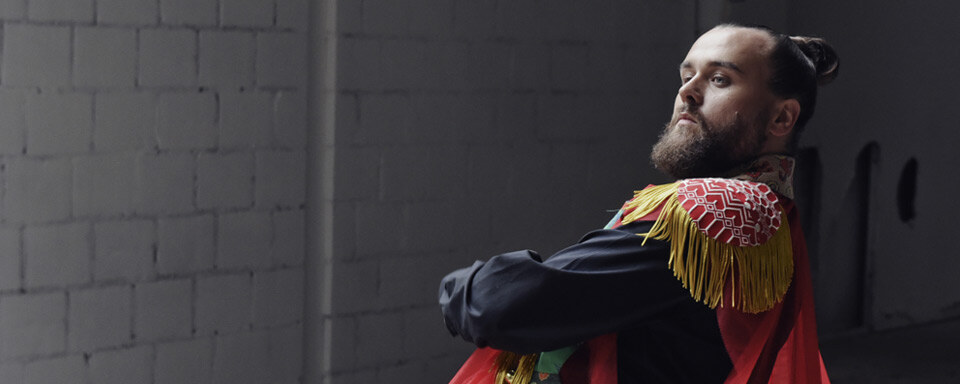 Dez Mona sluit zijn albumtournee 'Origin' af met concerten in november en december