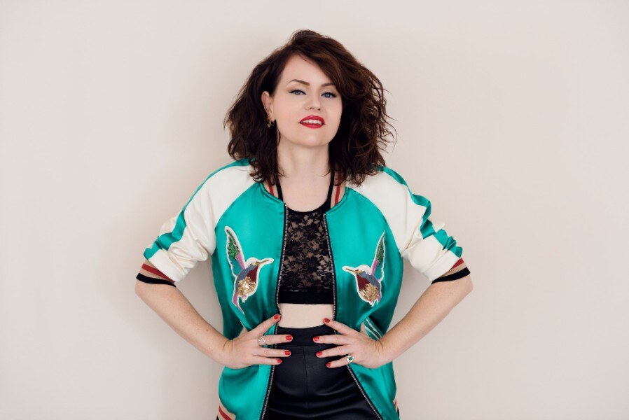 Jennie Lena komt naar Sofa Sessies!