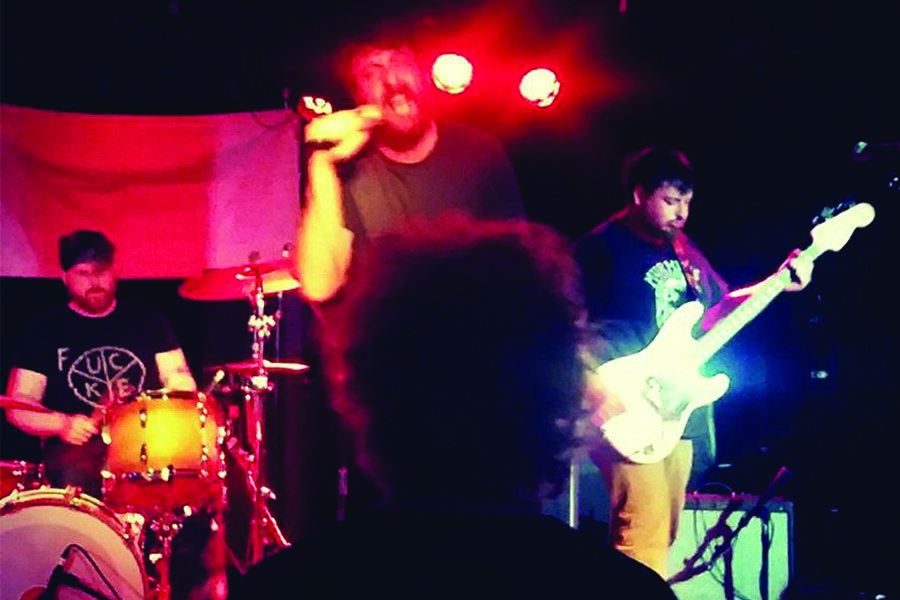Dead Bars stream "Earplug Girl"