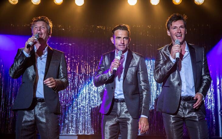 Verrassingsoptreden van De Romeo’s laat filmbezoekers van Kinepolis uit hun dak gaan