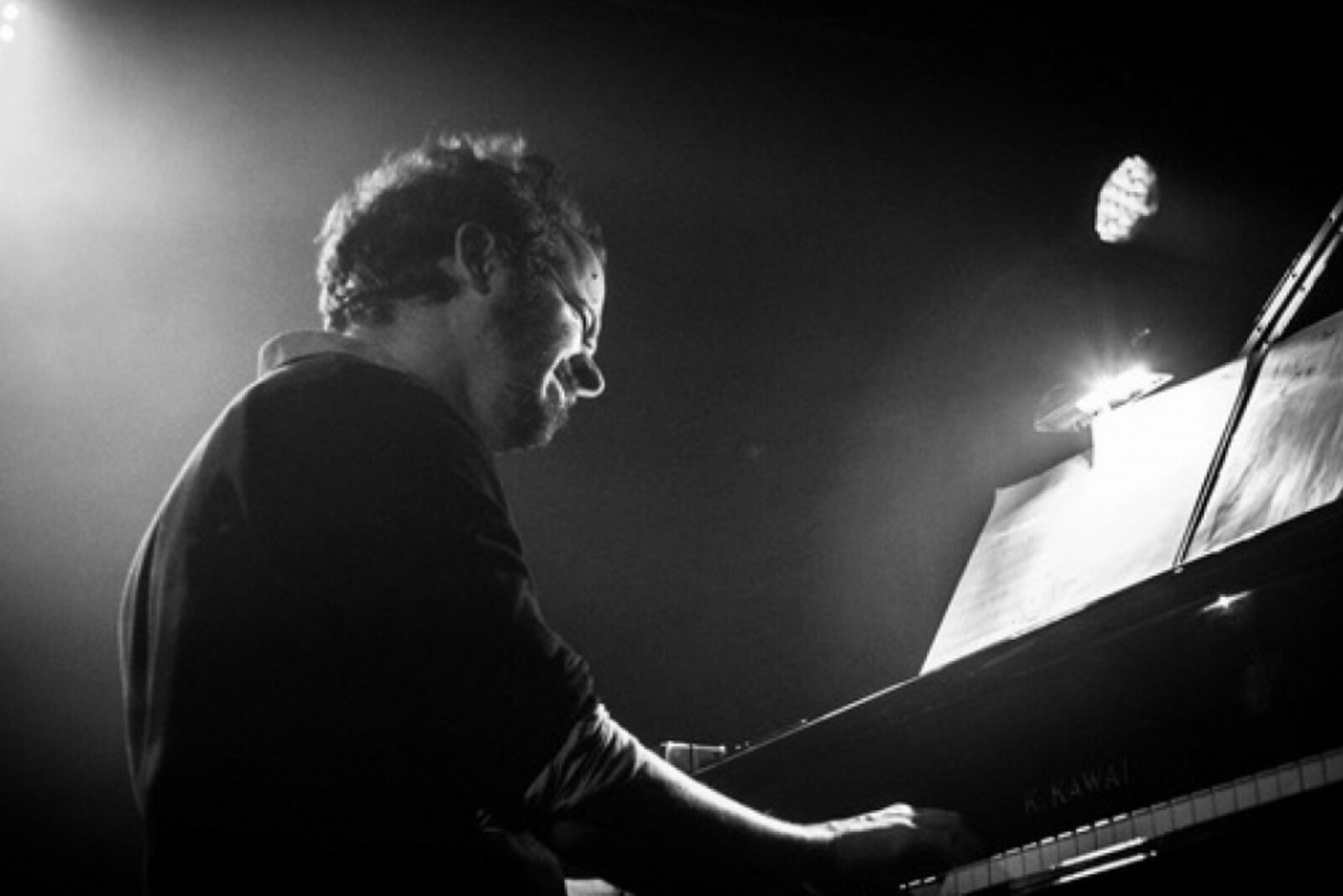 B Major: huiskamerconcert Wouter Dewit + Sam Amidon meets Het Kamerorkest Brugge