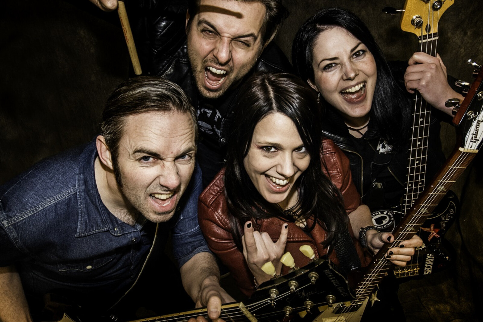 The Dirty Denims zijn 'Back With A Bang'! Nieuwe EP komt uit op 27 april