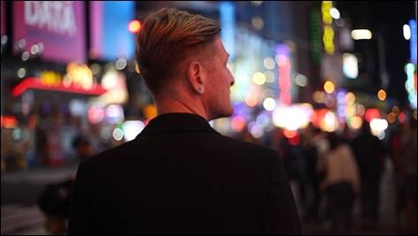 Beleef Ozark Henry in cinema