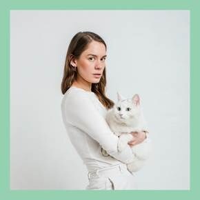 Anna Of The North release new track 'MONEY'
