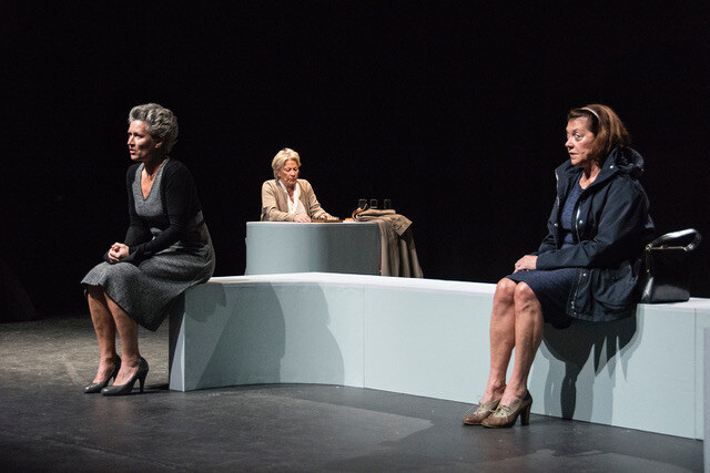 Chris Lomme, Simone Milsdochter en Katelijne Verbeke maken goed opgemerkte entree in het nieuwe theaterseizoen met première "Adela en Helena"