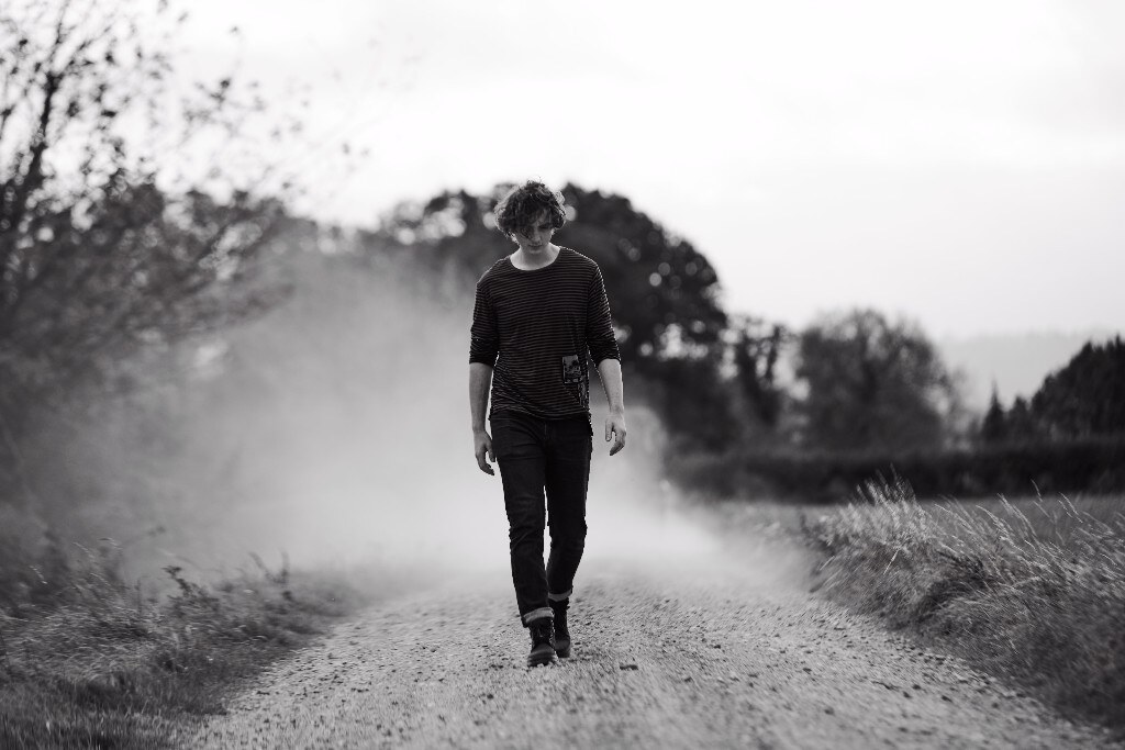 Dan Owen releases video for new single 'Hideaway'