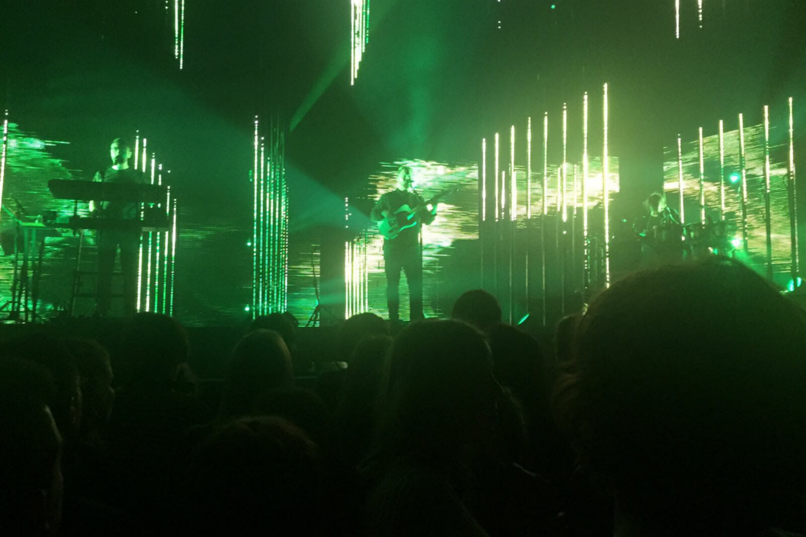 Alt-J overtuigt Vorst met verrassend intiem en nostalgisch concert