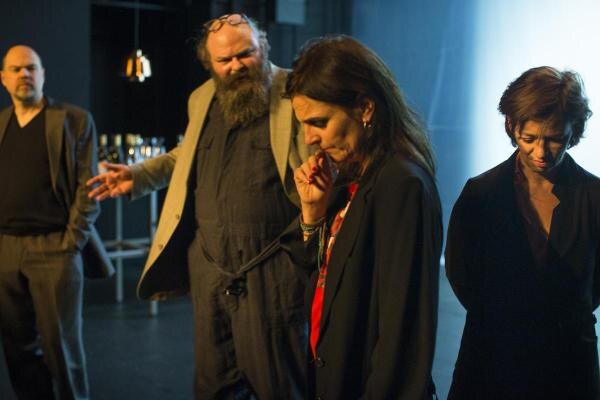 Tg STAN drie weken in Théâtre de la Bastille, Parijs