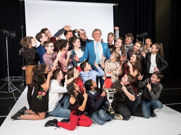 Jean-Marie Pfaff duikt op in nieuwe Ketnet musical - Team U.P.